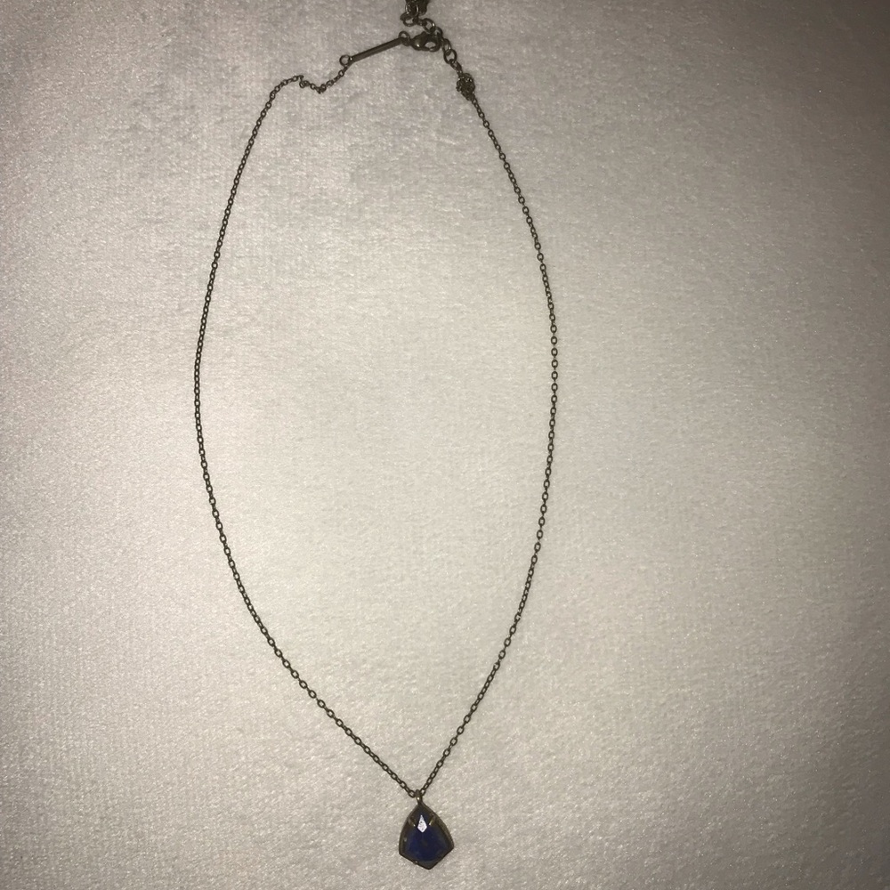 Kendra Scott necklace